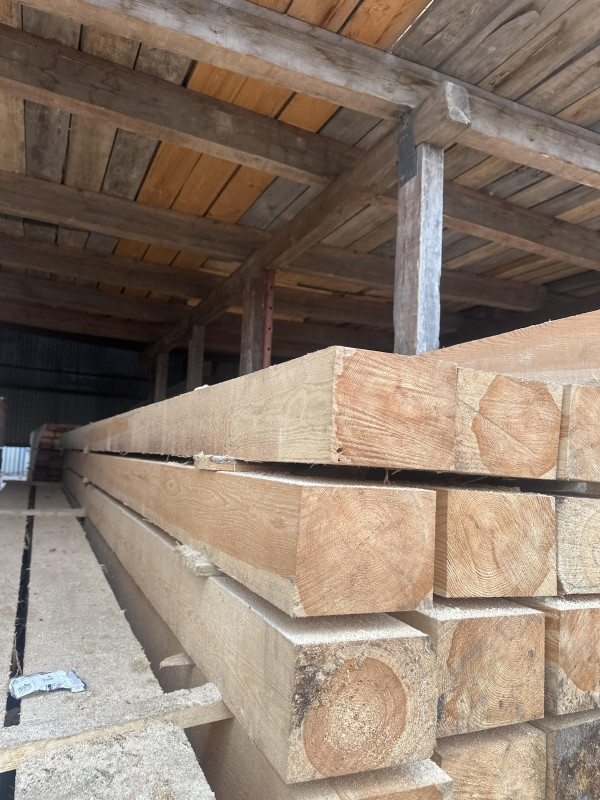 Брус обрезной 150х200х6000, ГОСТ. 1сорт. Естественная влажность