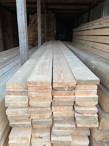 Доска обрезная 50х200х6000. Сосна. 1 сорт. Естественная влажность