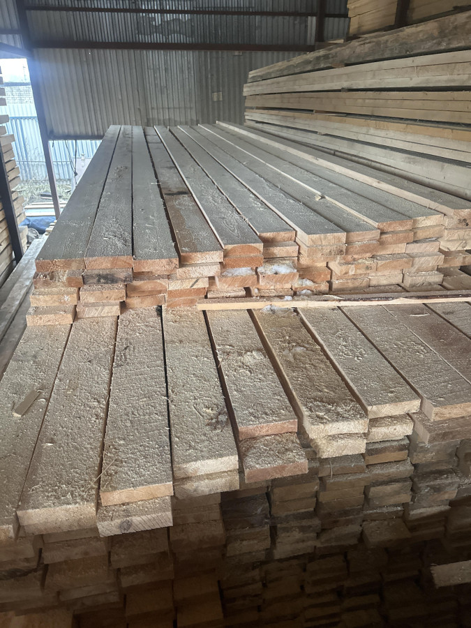 Доска обрезная 40х150х6000, Сосна. 1 сорт. Естественная влажность