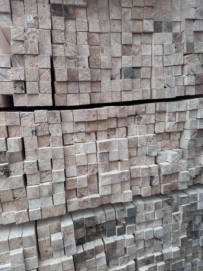 брус обрезной 50х50х3,ГОСТ.1сорт.Естественная влажность.