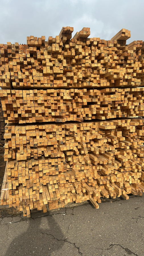 брус обрезной 50х50х3,ГОСТ.1сорт.Естественная влажность.