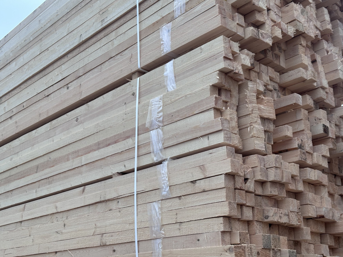 Брусок обрезной 50х50х3000мм. Хвоя. 1Сорт. Естественной влажности